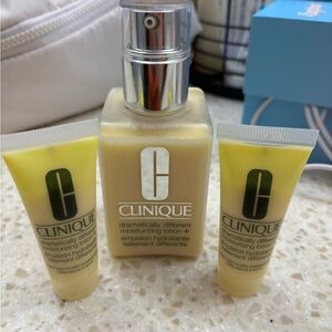 Clinique Moisturizing Lotion Set